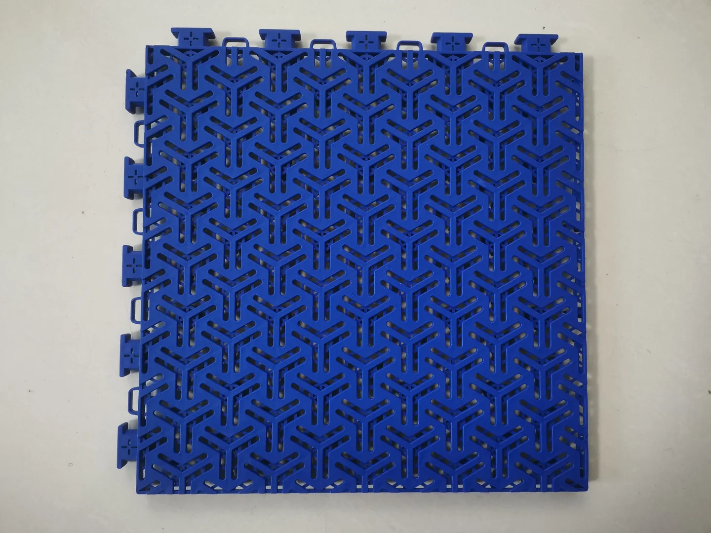 EC305 sports surface detail