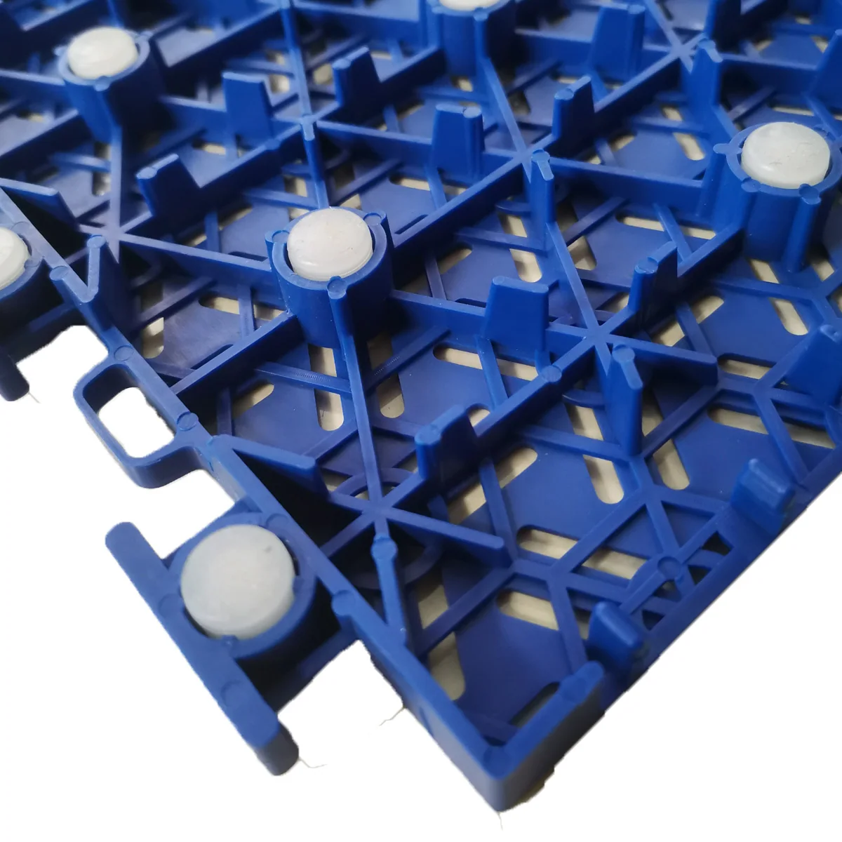 EC305CU tile underside showing cushioning pads