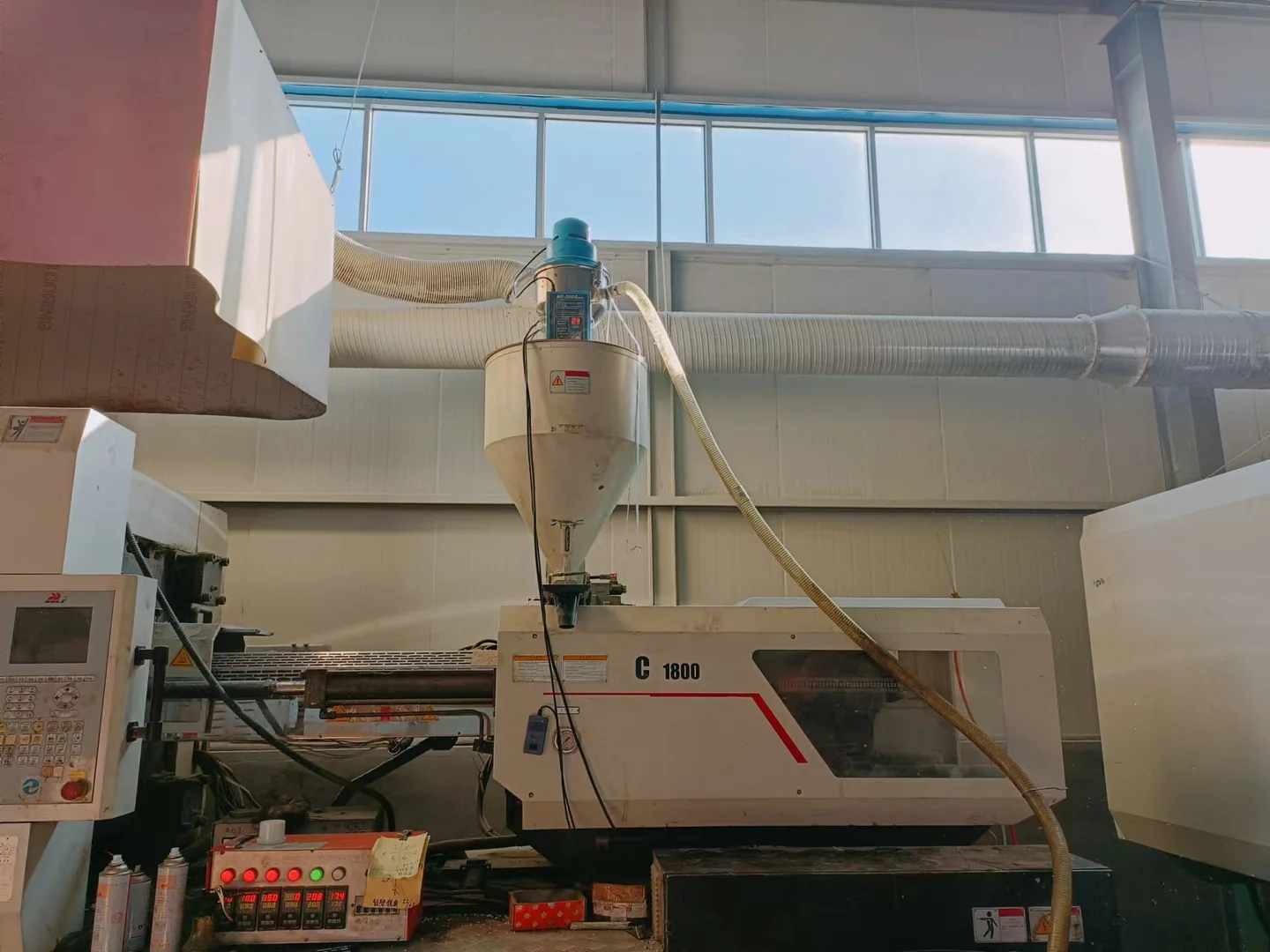 Sports flooring production equipment